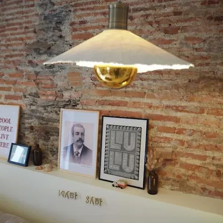 De Charme Refait A Neuf Place Graslin * Nantes