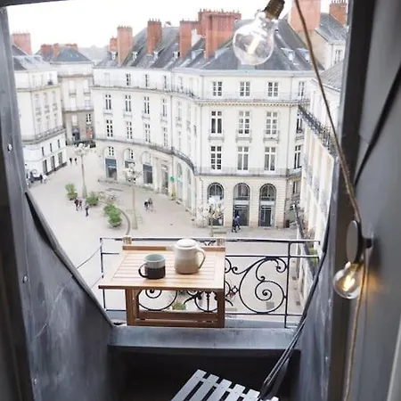 Appartement De Charme Refait A Neuf Place Graslin *