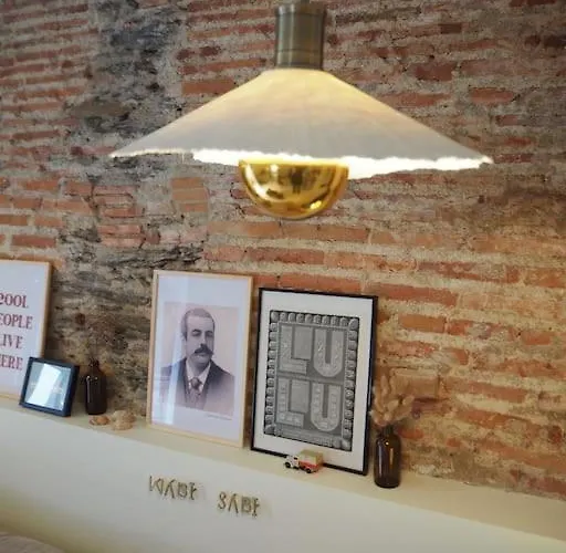 De Charme Refait A Neuf Place Graslin * Nantes