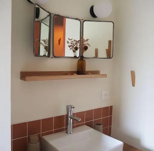 De Charme Refait A Neuf Place Graslin *