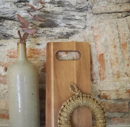 De Charme Refait A Neuf Place Graslin *